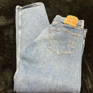 Men’s 505 Levi’s jeans.  34x32
